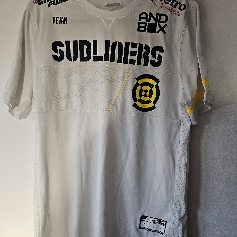 White New York Subliners medium Jersey, pre-owned by Revan